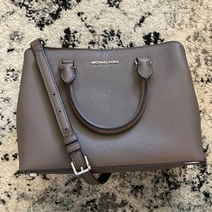 Michael Kors Crossbody tote